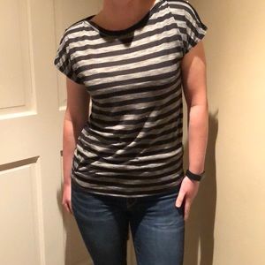 Striped tee with buttons on shoulder